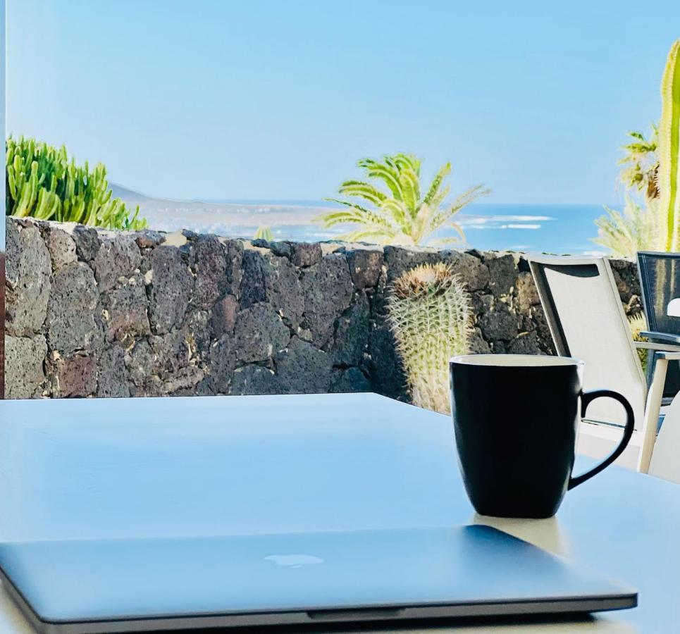 Canaryislandshost I Marquesa Famara Buitenkant foto